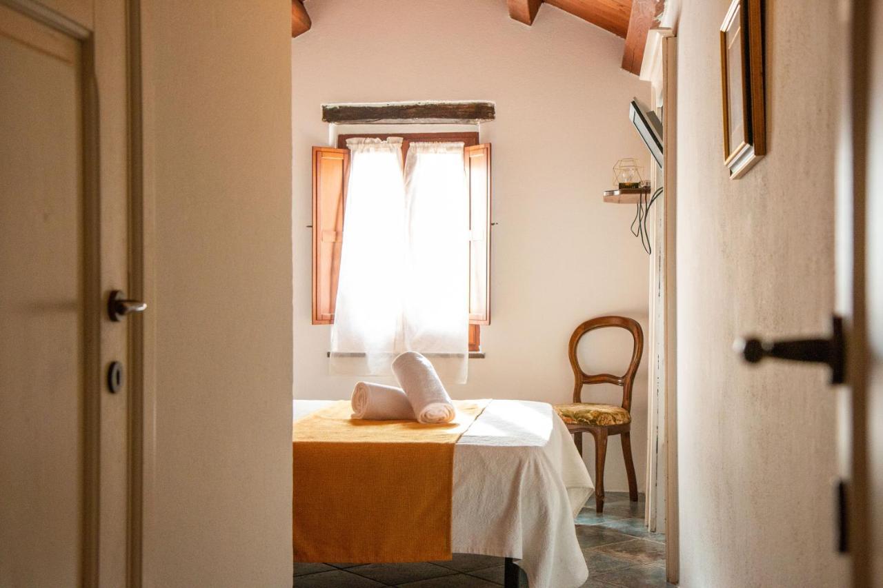 S'Ammentu House Hotel Bosa Eksteriør billede